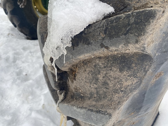 2021 John Deere 6175R Tractor