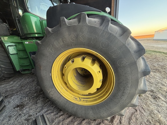 2021 John Deere 9520R Tractor 4WD