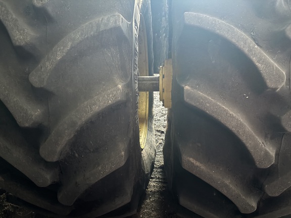 2021 John Deere 9520R Tractor 4WD