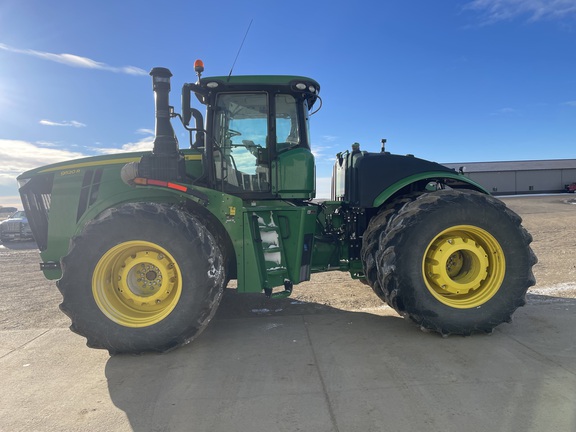 2021 John Deere 9520R Tractor 4WD