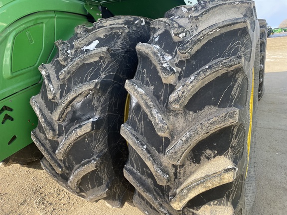 2021 John Deere 9520R Tractor 4WD