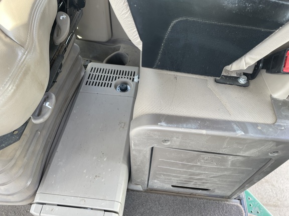 2021 John Deere 9520R Tractor 4WD