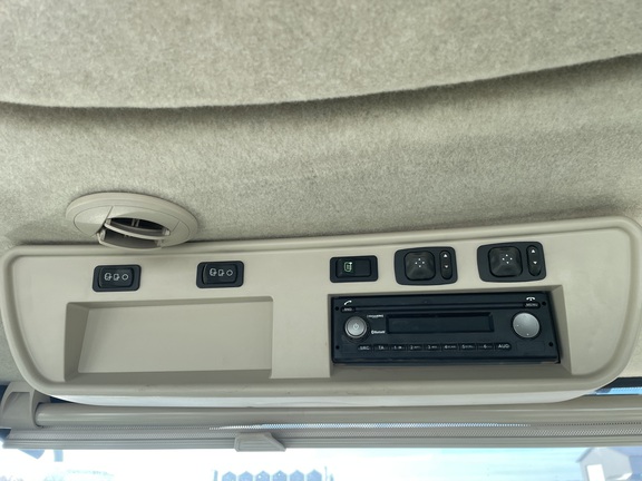 2021 John Deere 9520R Tractor 4WD