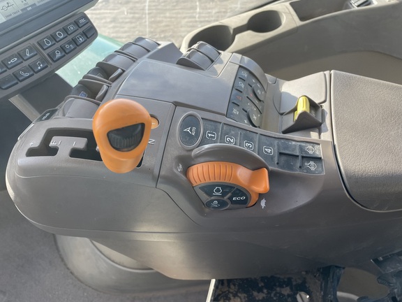 2021 John Deere 9520R Tractor 4WD