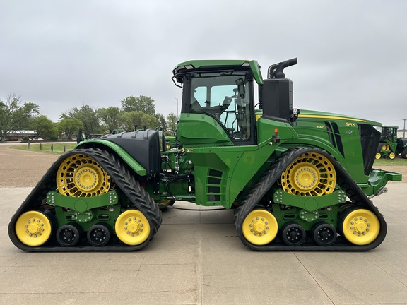 2025 John Deere 9RX 640 Tractor Rubber Track