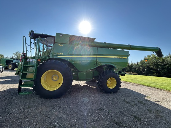 2024 John Deere S780 Combine