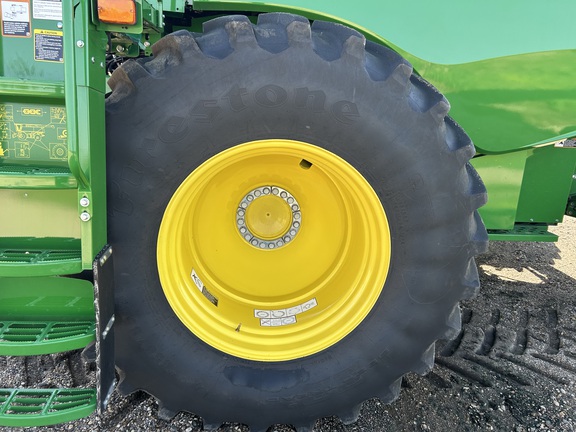 2024 John Deere S780 Combine