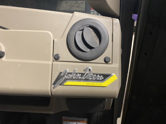 2022 John Deere XUV 835R ATV