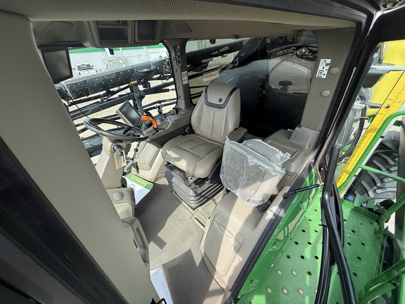 2023 John Deere 612R Sprayer/High Clearance