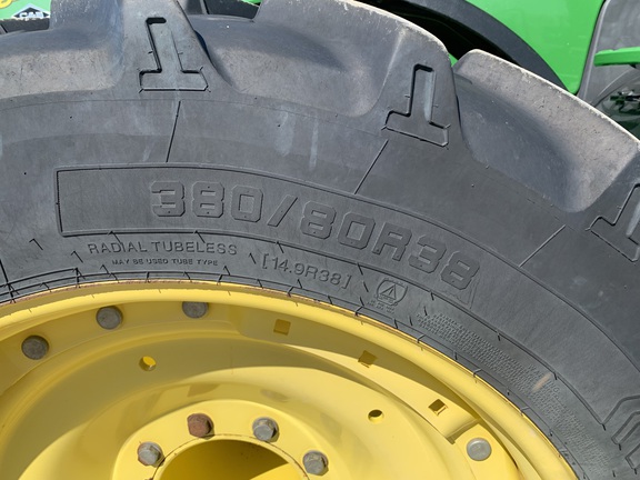 2014 John Deere 8370R Tractor