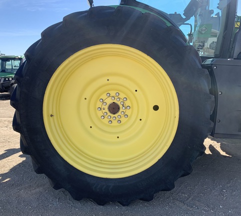 2014 John Deere 8370R Tractor