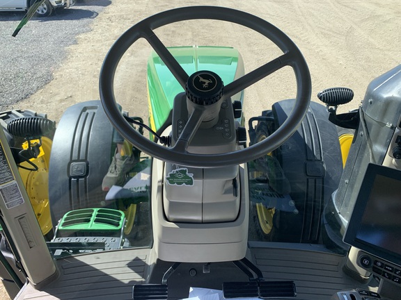 2014 John Deere 8370R Tractor