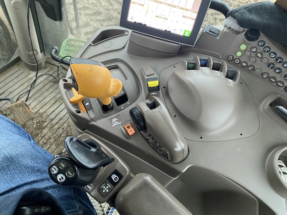 2022 John Deere 6175R Tractor