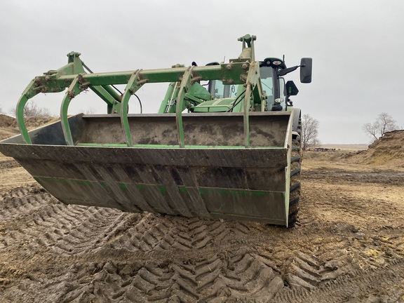2022 John Deere 6175R Tractor