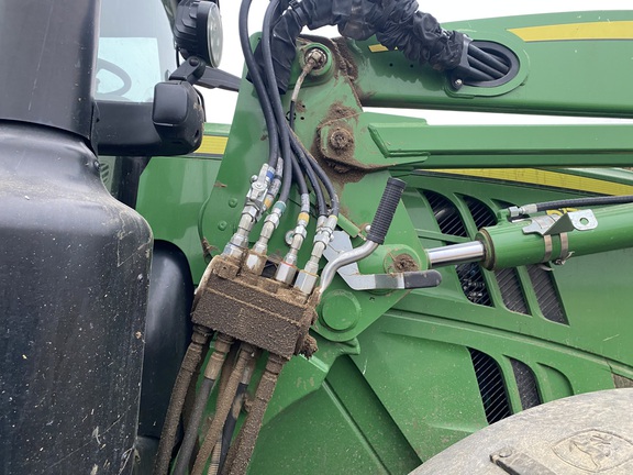 2022 John Deere 6175R Tractor