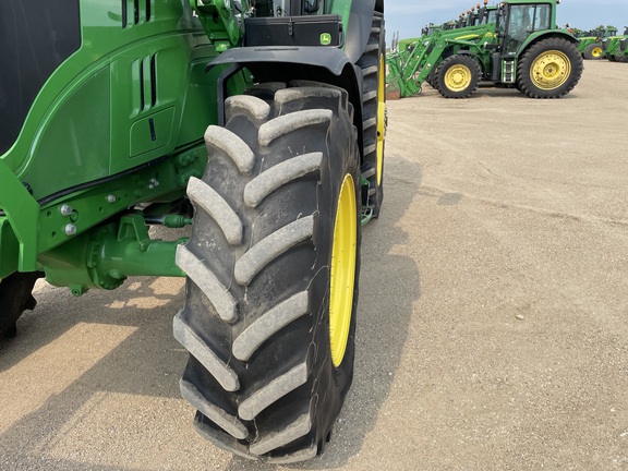 2022 John Deere 6175R Tractor