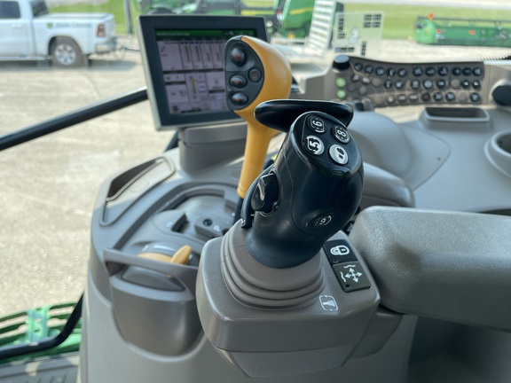 2022 John Deere 6175R Tractor
