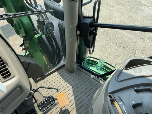 2022 John Deere 6175R Tractor