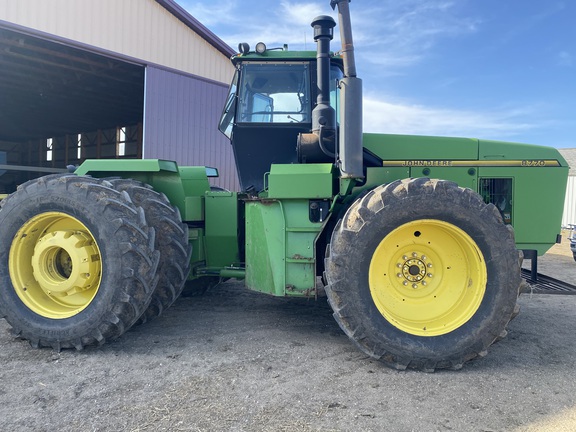 1995 John Deere 8770 Tractor 4WD
