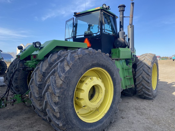 1995 John Deere 8770 Tractor 4WD