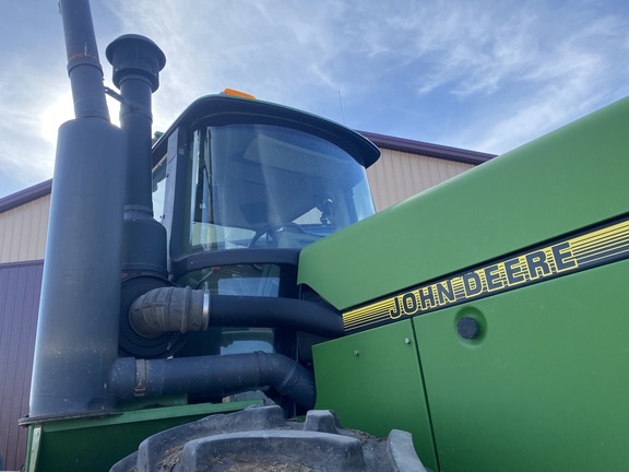 1995 John Deere 8770 Tractor 4WD