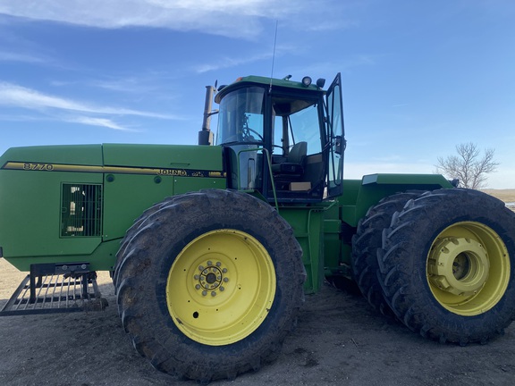 1995 John Deere 8770 Tractor 4WD