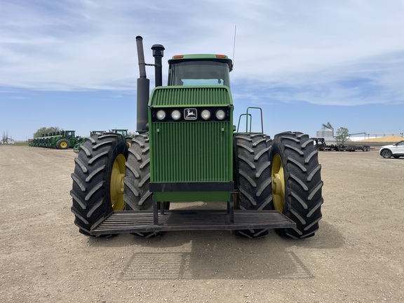 1995 John Deere 8770 Tractor 4WD