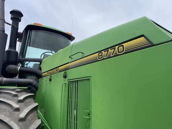 1995 John Deere 8770 Tractor 4WD
