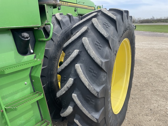 1995 John Deere 8770 Tractor 4WD