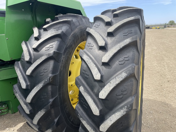 1995 John Deere 8770 Tractor 4WD