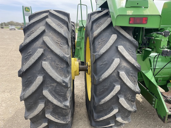 1995 John Deere 8770 Tractor 4WD