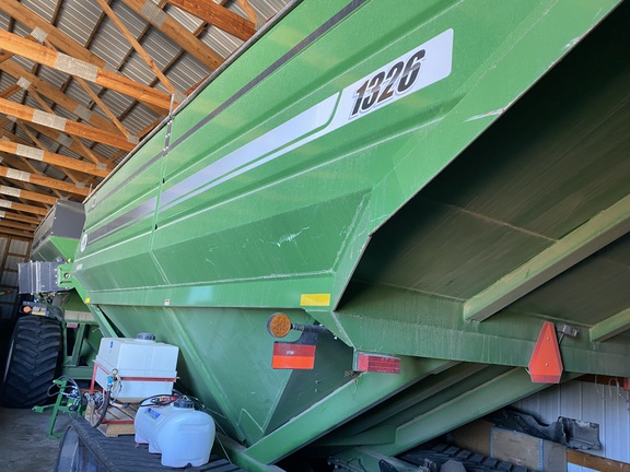2013 J&M 1326-22 Grain Cart