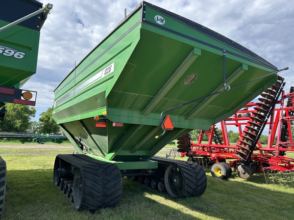 2013 J&M 1326-22 Grain Cart