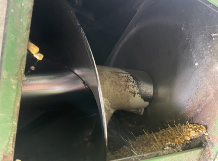 2013 J&M 1326-22 Grain Cart