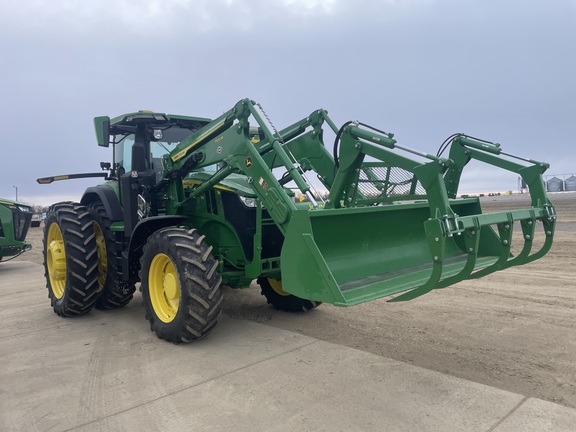 2024 John Deere 7R 210 Tractor