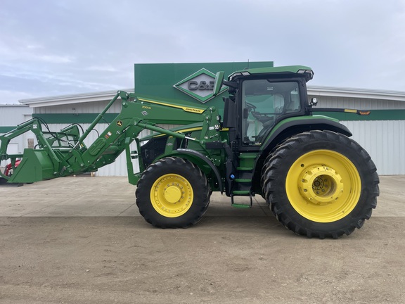 2024 John Deere 7R 210 Tractor