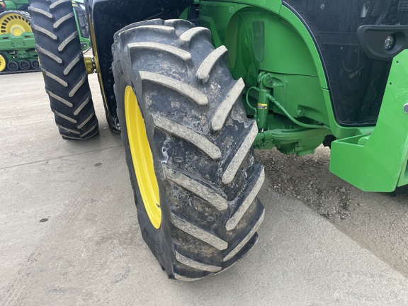2024 John Deere 7R 210 Tractor