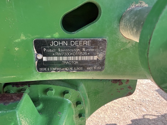 2009 John Deere 7330 Tractor