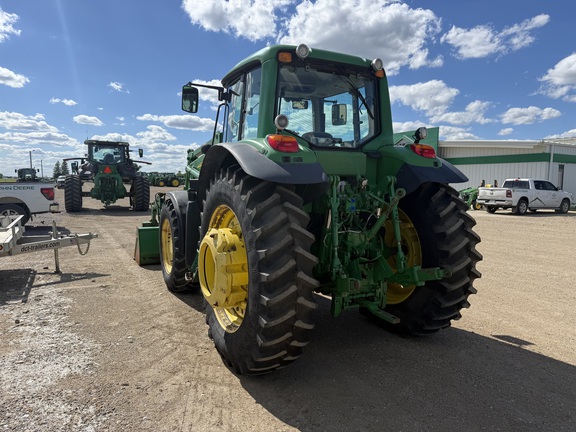 2009 John Deere 7330 Tractor