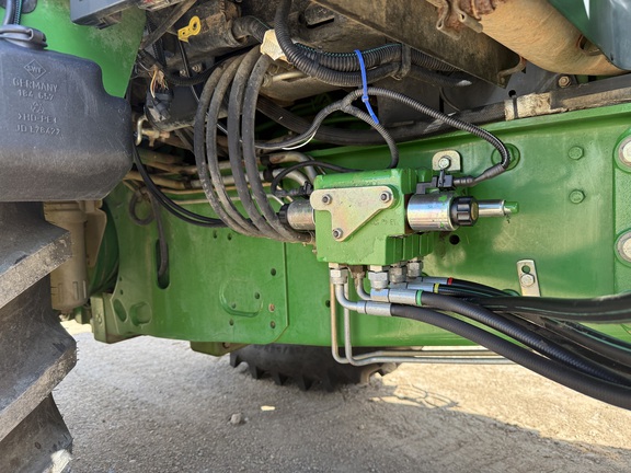 2009 John Deere 7330 Tractor