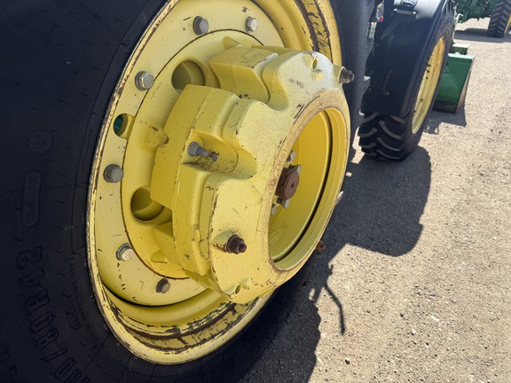 2009 John Deere 7330 Tractor