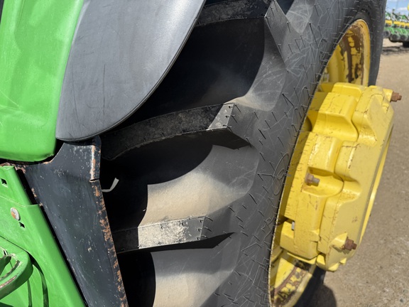 2009 John Deere 7330 Tractor