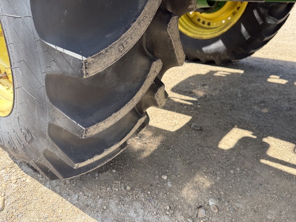 2009 John Deere 7330 Tractor