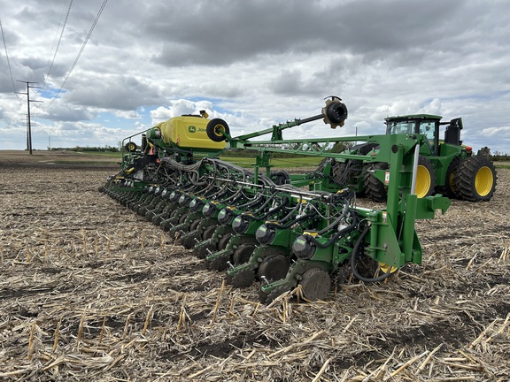 2024 John Deere DB60 Planter