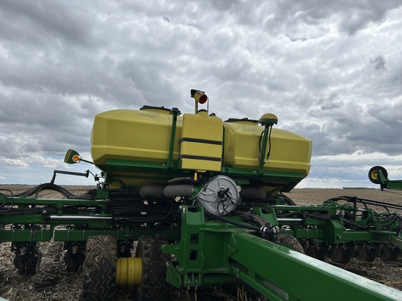 2024 John Deere DB60 Planter
