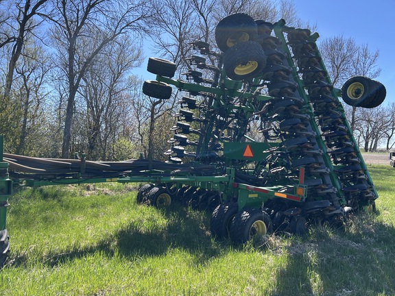 2009 John Deere 1890 Air Seeder