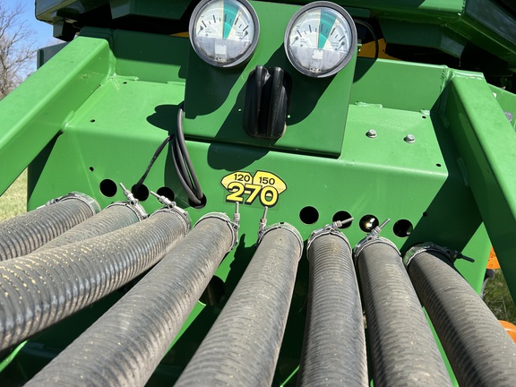 2009 John Deere 1890 Air Seeder