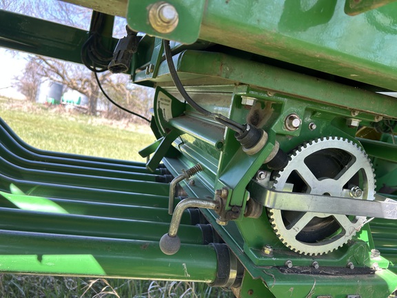 2009 John Deere 1890 Air Seeder