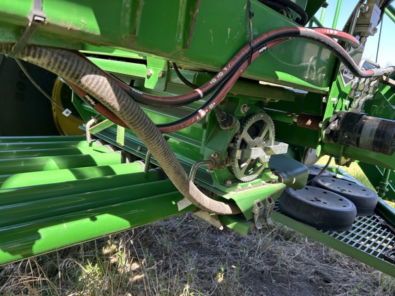 2009 John Deere 1890 Air Seeder
