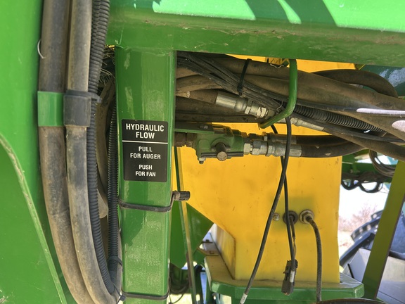 2009 John Deere 1890 Air Seeder